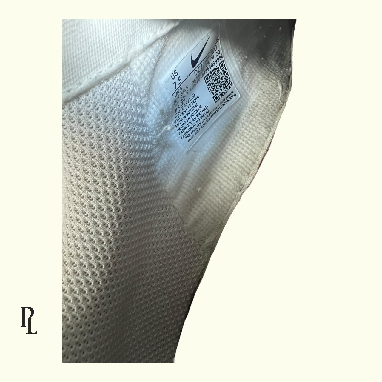 Air Force 1 Pixel Gold Chain - Size UK4.5/EU38