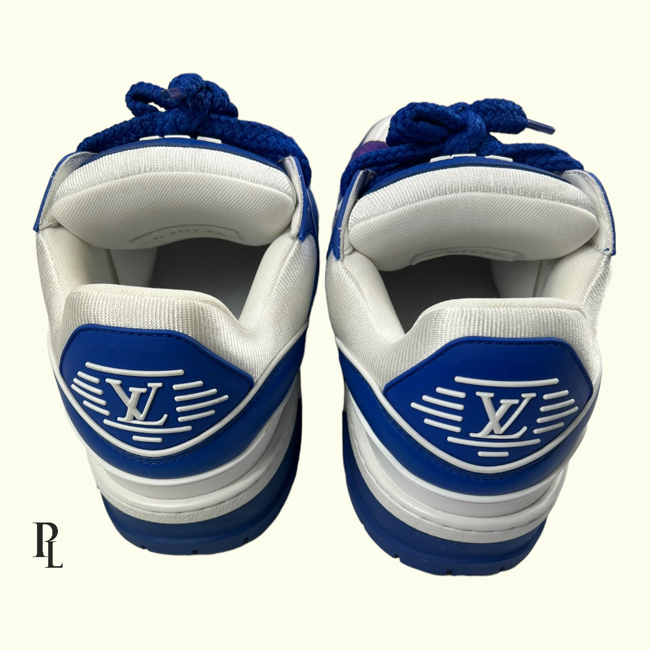 Louis Vuitton Maxi Blue - UK9.5